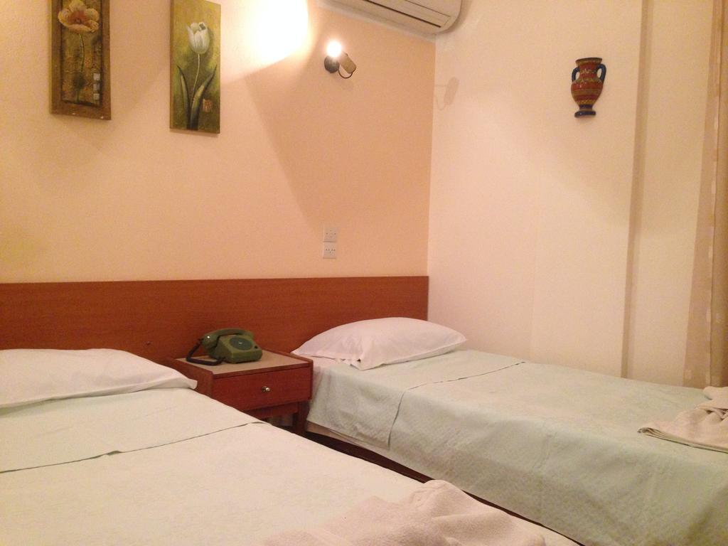 Noufara Hotel 카메나불라 객실 사진